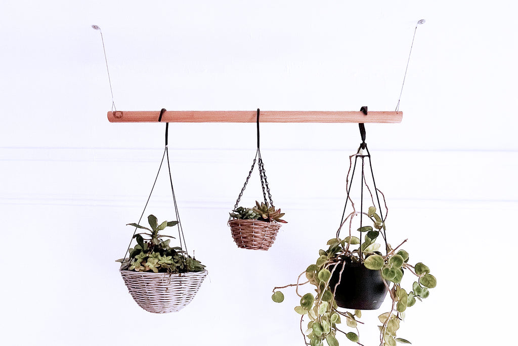 Float Bar - Blonde Finish